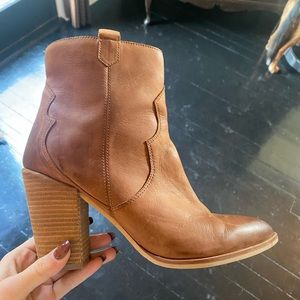 Crevo Western Booties